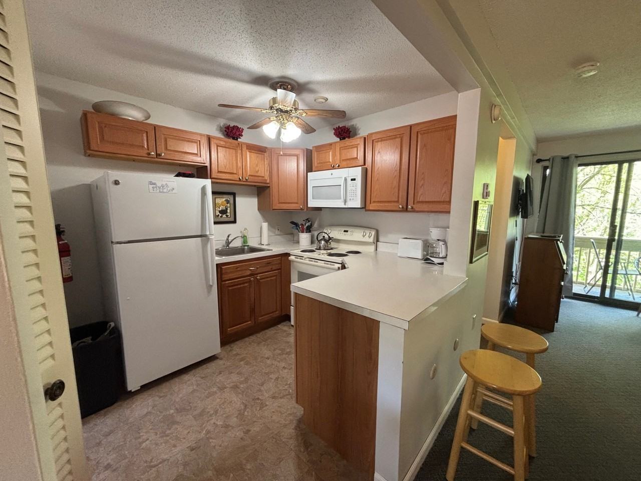 107 Treetop Circle - 724Unit 724 #724 - Photo 4 of 23