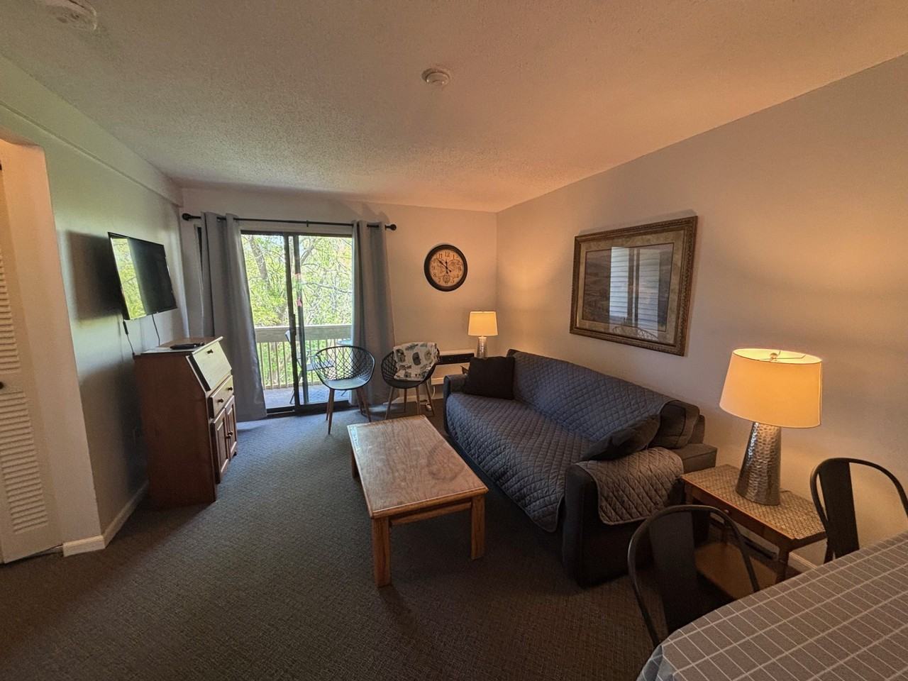 107 Treetop Circle - 724Unit 724 #724 - Photo 5 of 23