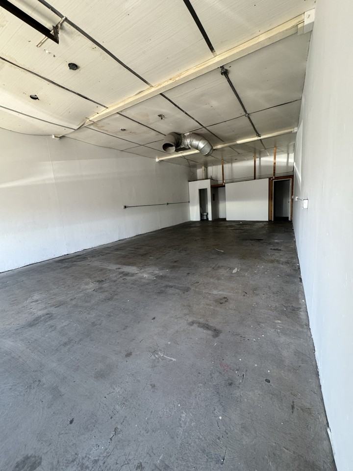 2302 Cabrera Ave #2320 - Photo 3 of 12