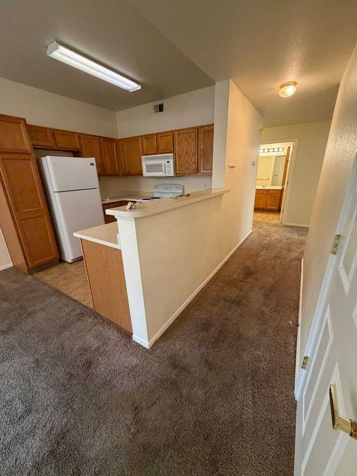 3002 W Elizabeth St Unit 22c - Photo 4 of 16