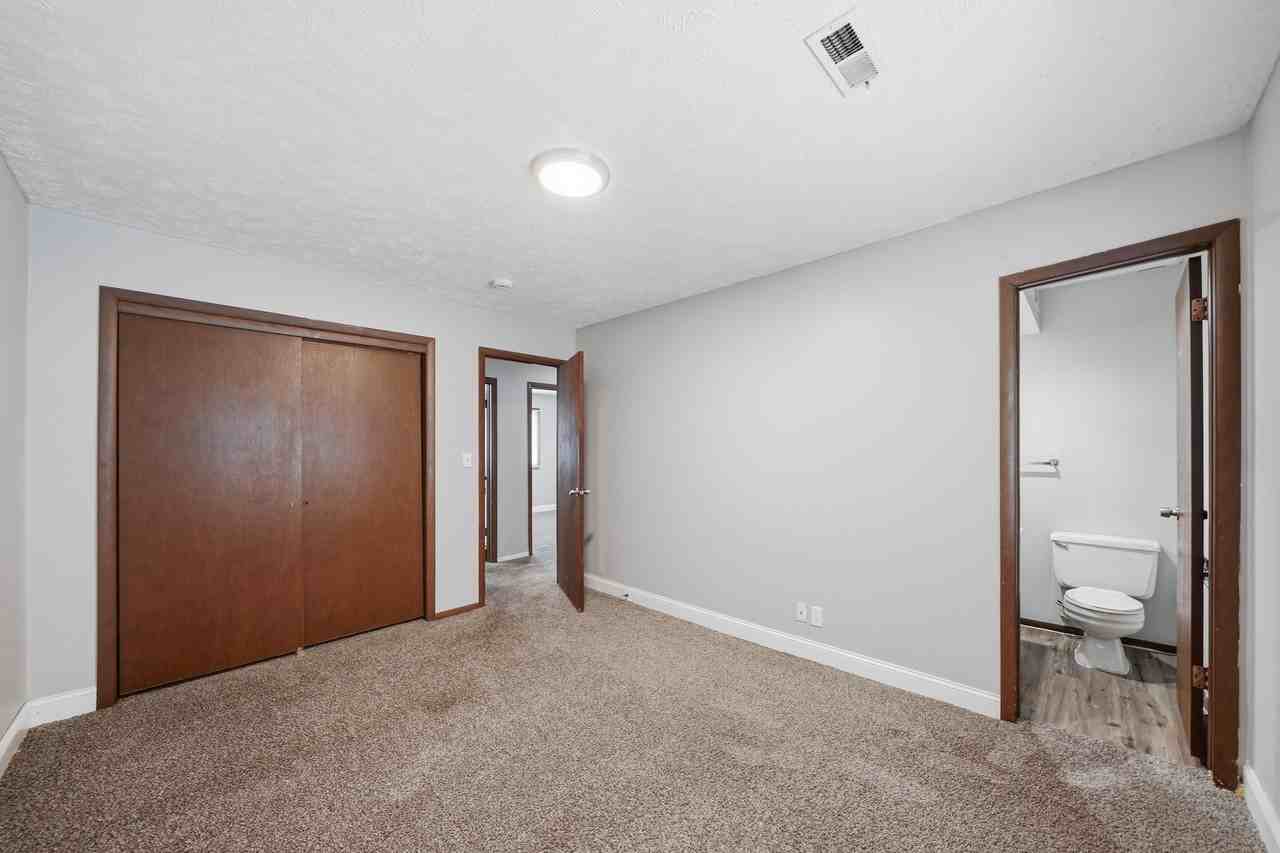1437 N 20th St #1 - Photo 6 of 10