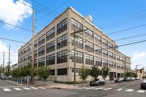 featured image of 136 Oakland Ave