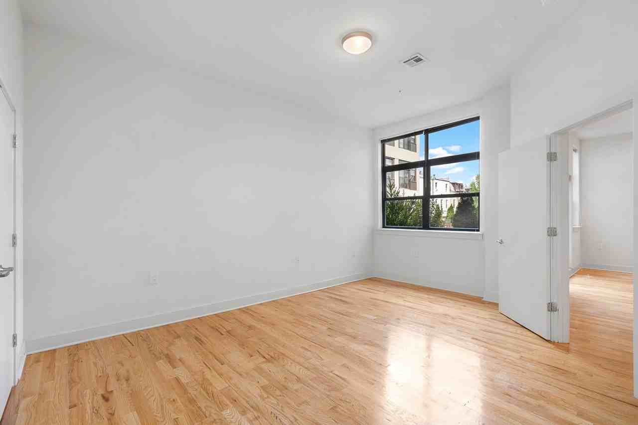 66Laidlaw - Photo 5 of 38