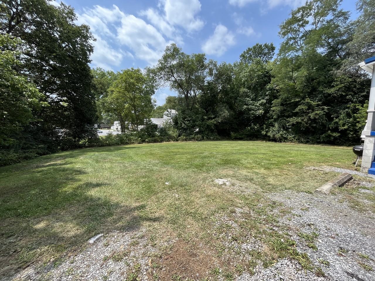 312 W Moler Ave #1 - Photo 4 of 9