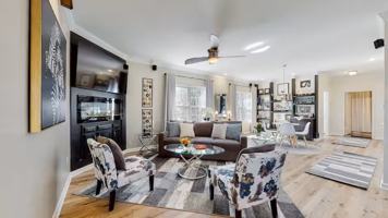featured image of 106 Topfield Rd #1