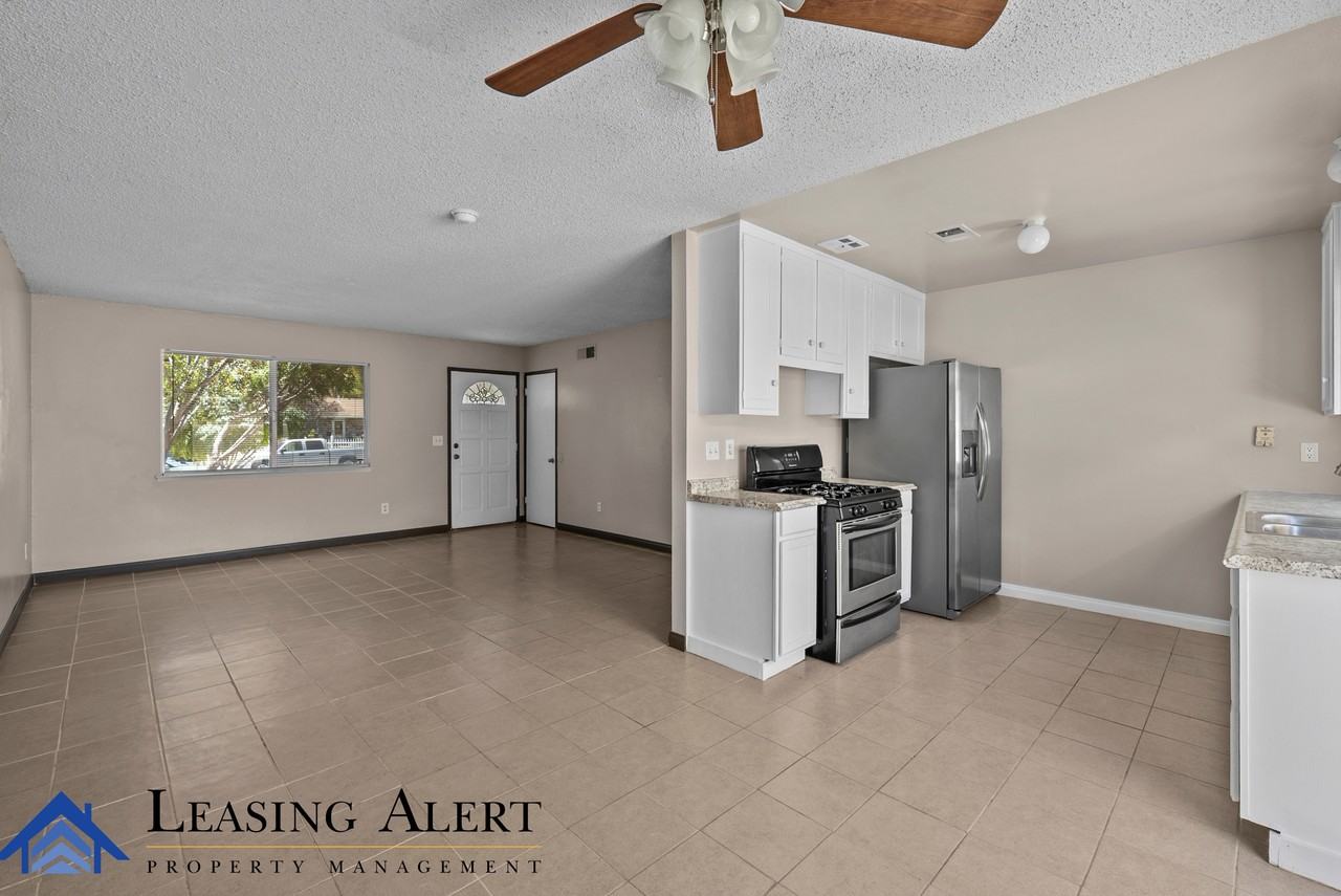 29238 Florabunda Rd #1 - Photo 6 of 19