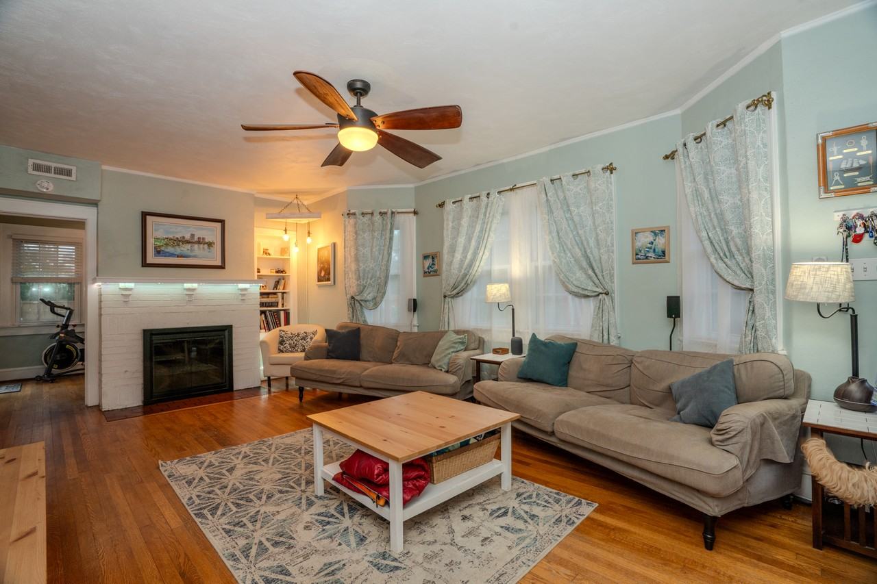 3577 Westminster Ave #1 - Photo 7 of 50