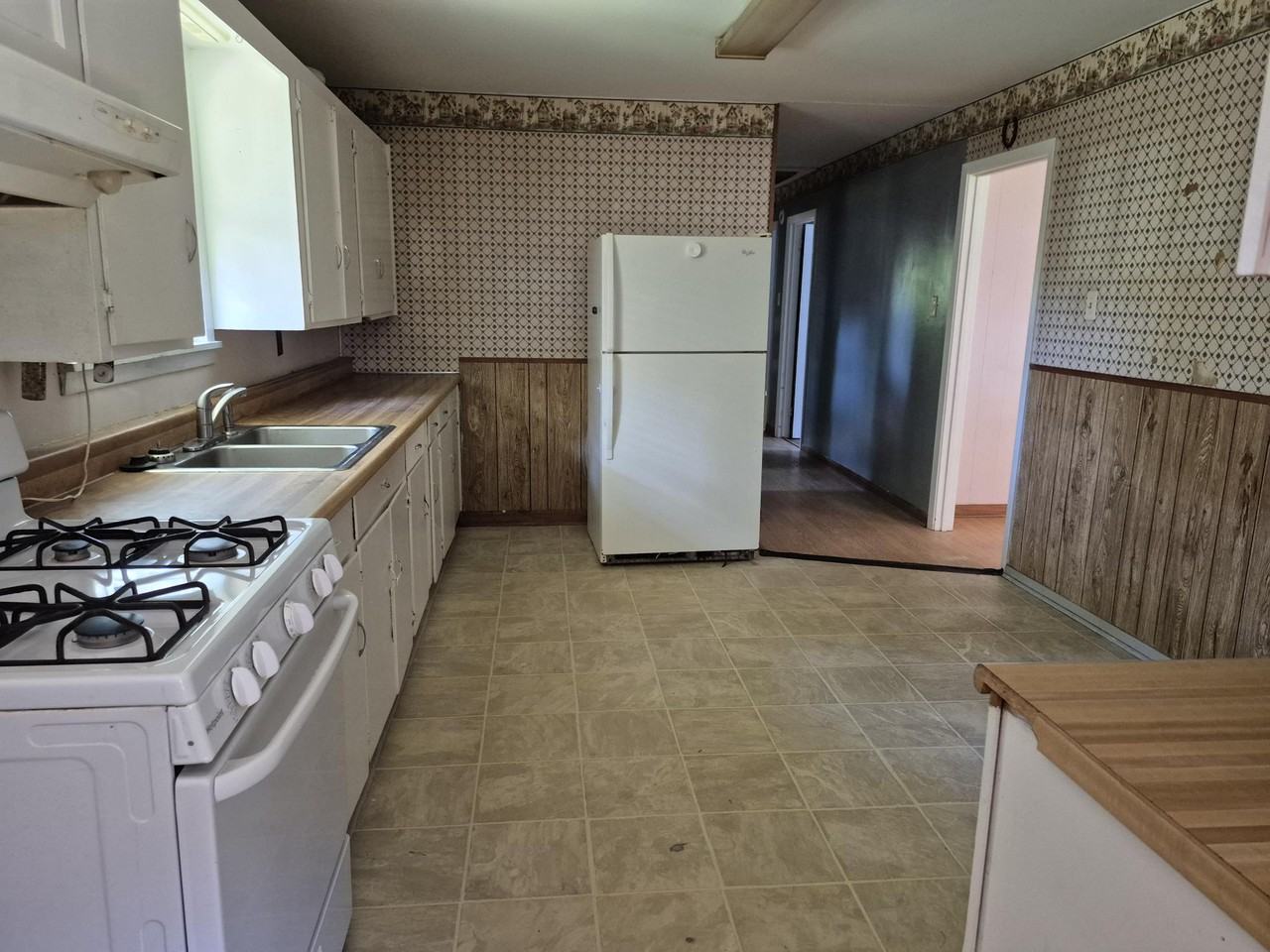 5907 Windham Ave #5907 - Photo 2 of 19