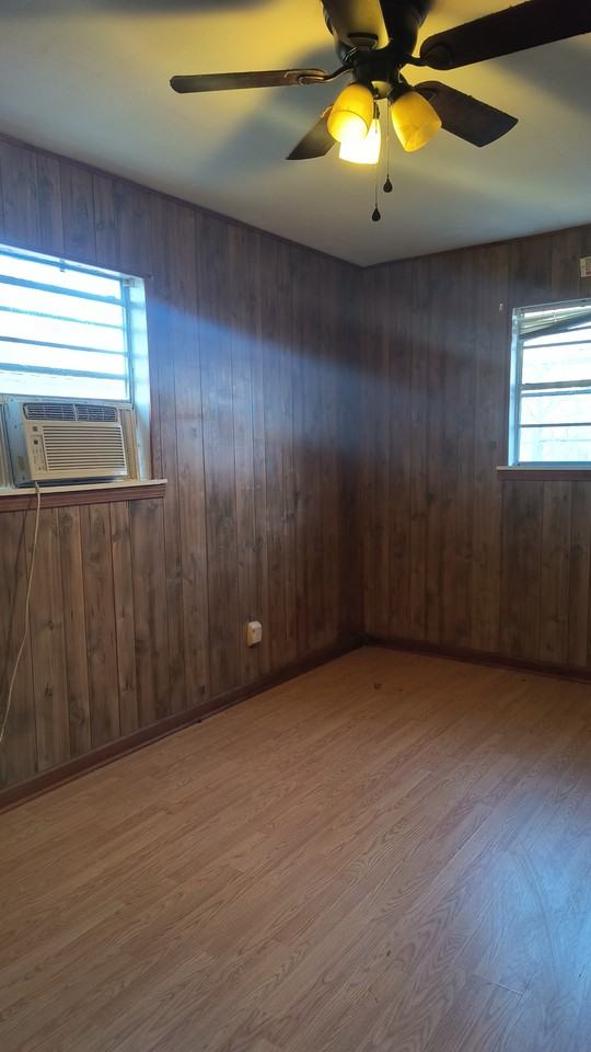 5907 Windham Ave #5907 - Photo 5 of 19