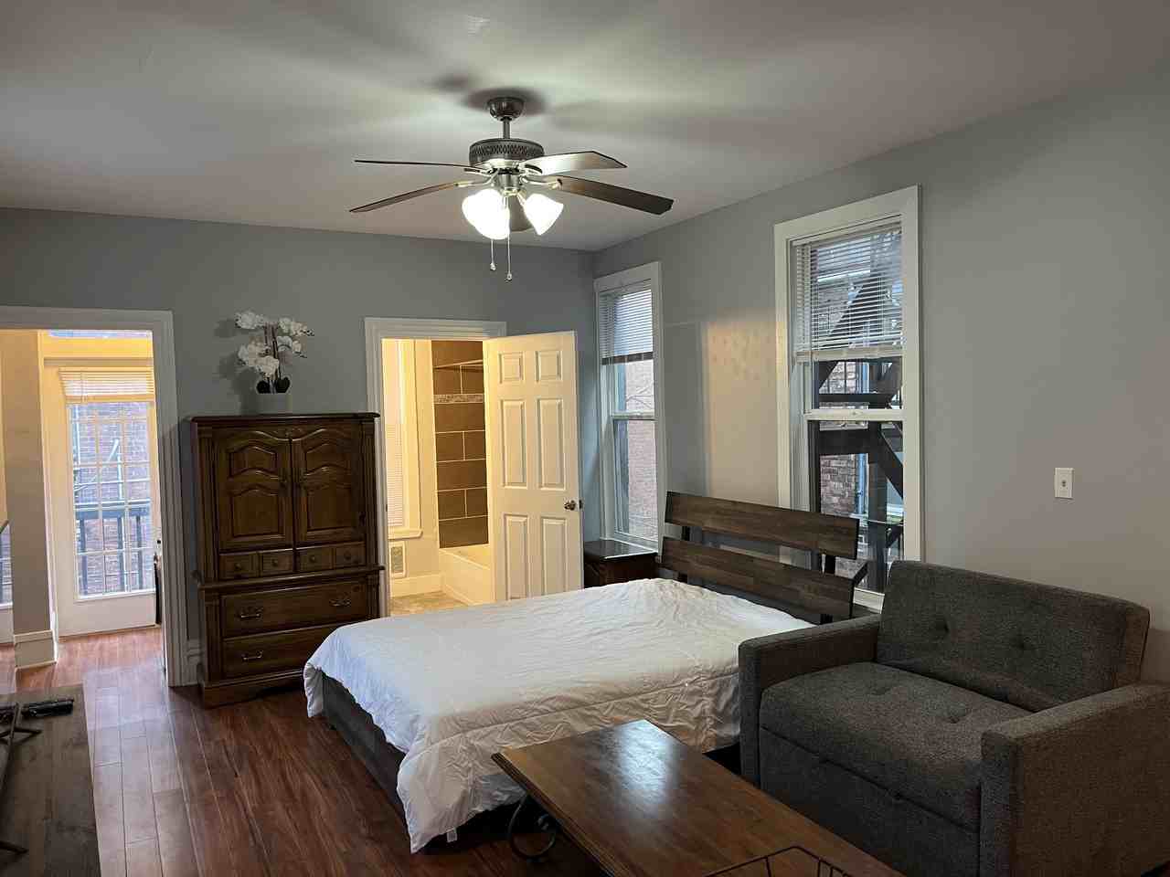 1605 N 2nd St #3 - Photo 2 of 9