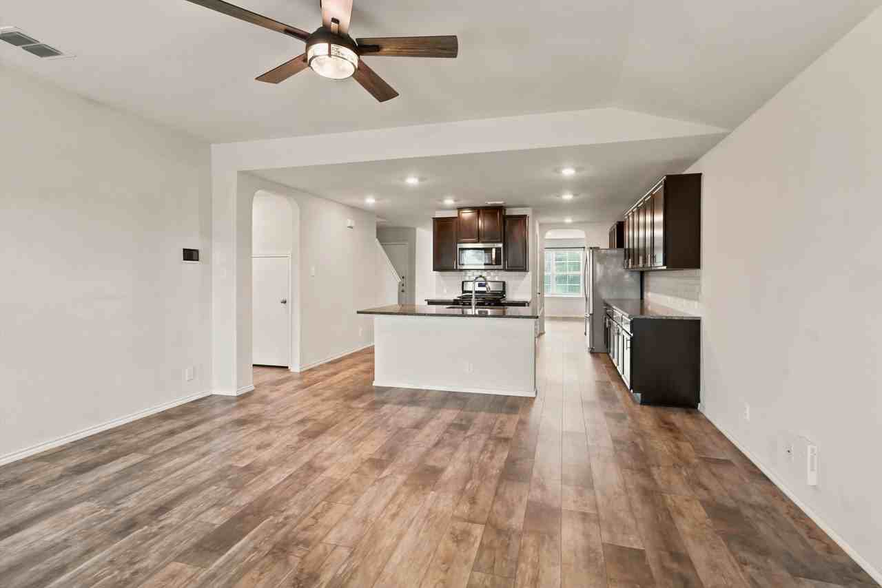 8106 Chestnut Blue Dr #1 - Photo 2 of 30