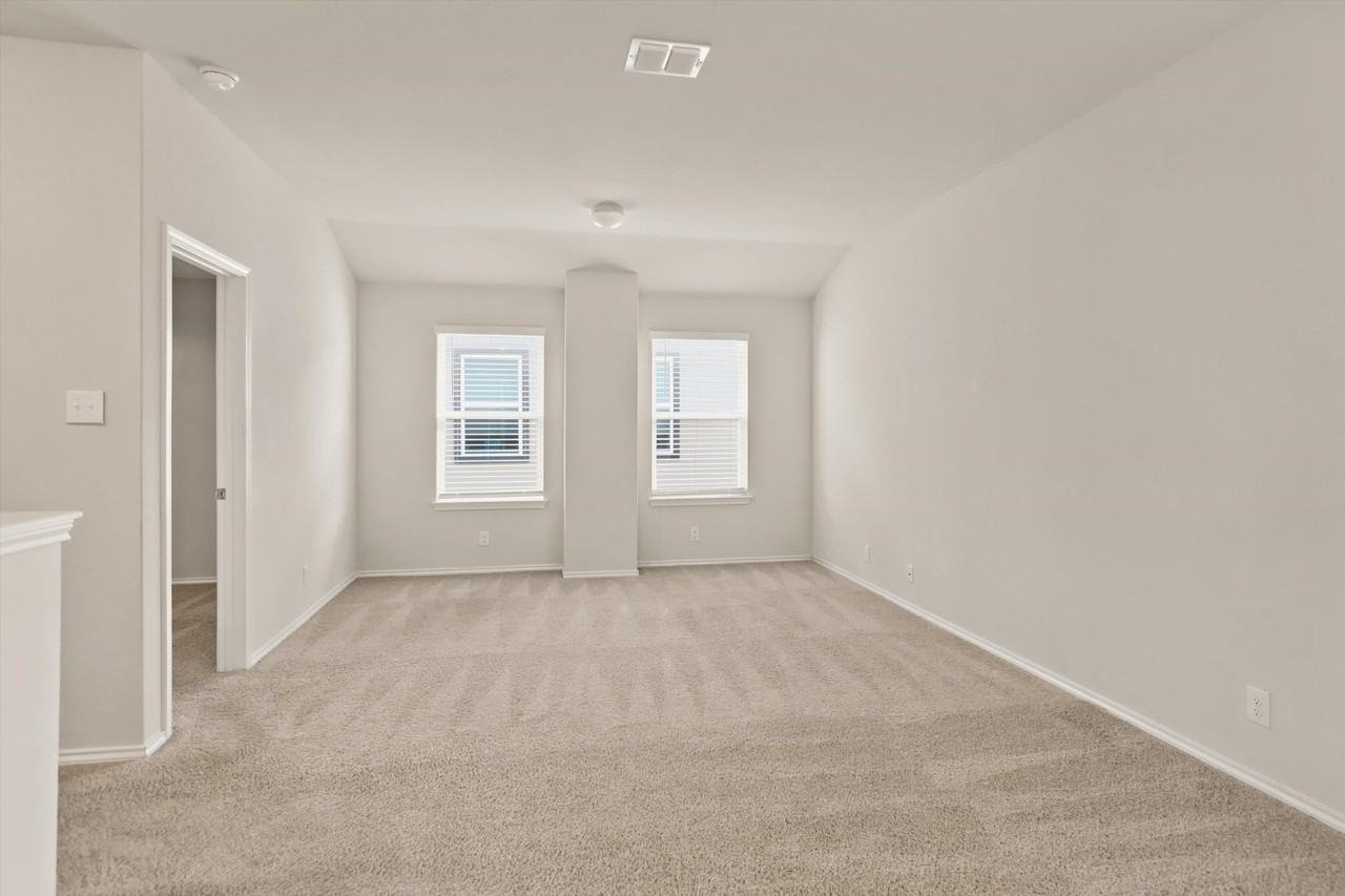 8106 Chestnut Blue Dr #1 - Photo 7 of 30