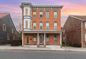 featured image of 33 E Main St #9