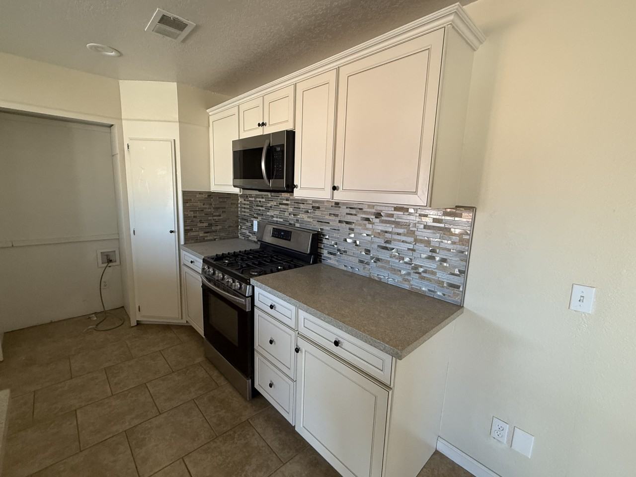 14940 Gayhead Rd #1 - Photo 6 of 22