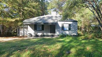 featured image of 236 Decelle St #1