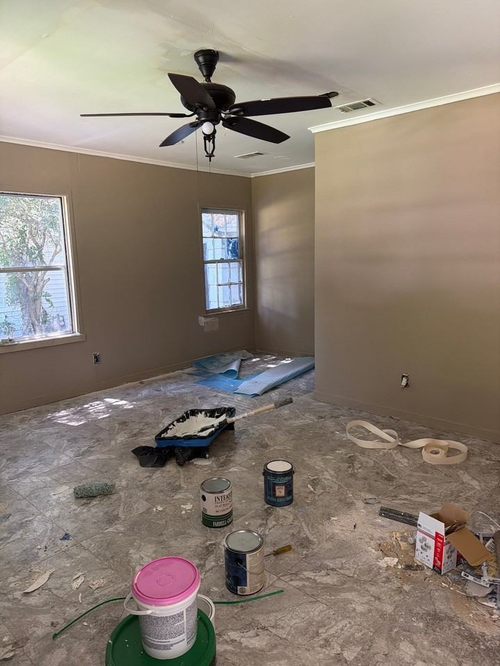 236 Decelle St #1 - Photo 5 of 22