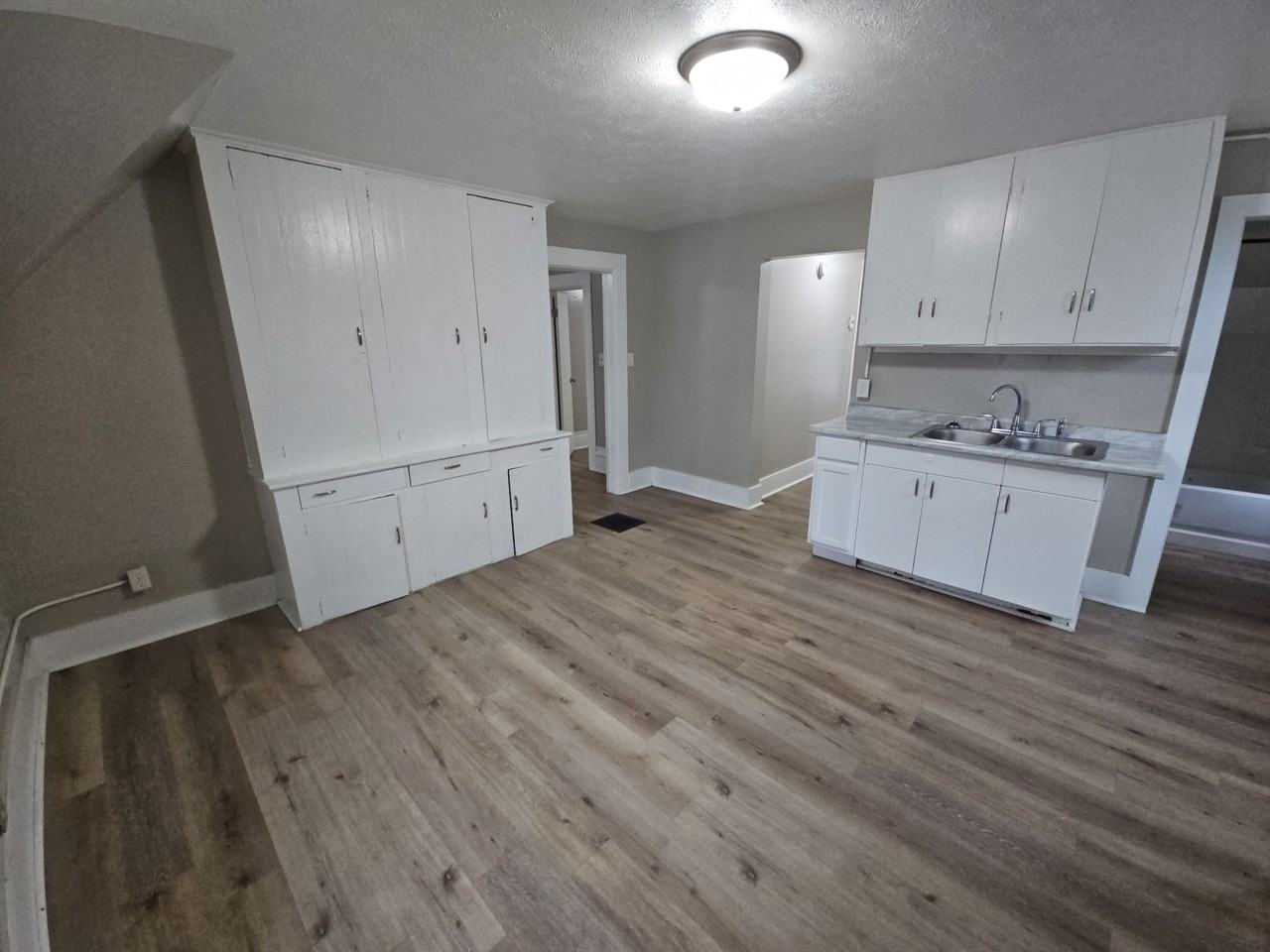 1031 Benton St2 #2 - Photo 2 of 10