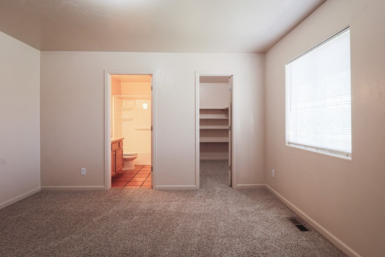 2589 Cactus Rd #D - Photo 4 of 22