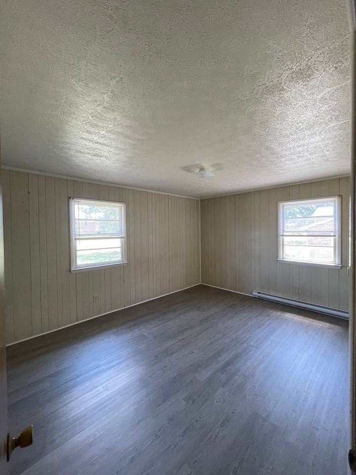 1705 Windover Rd - Photo 4 of 21