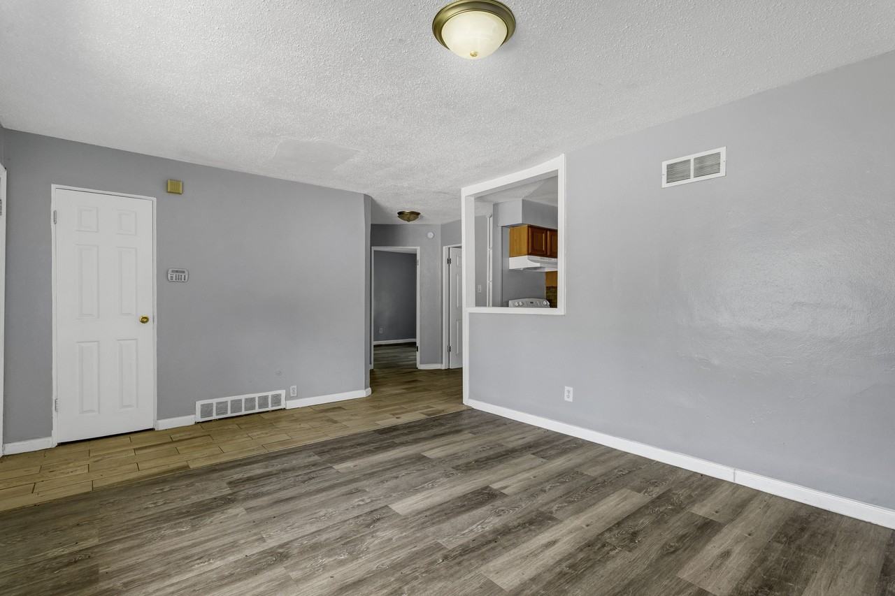 9713 Dennis Dr #1 - Photo 5 of 10