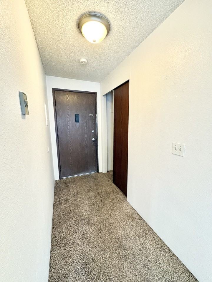 2127 12th St #A104 - Photo 3 of 14