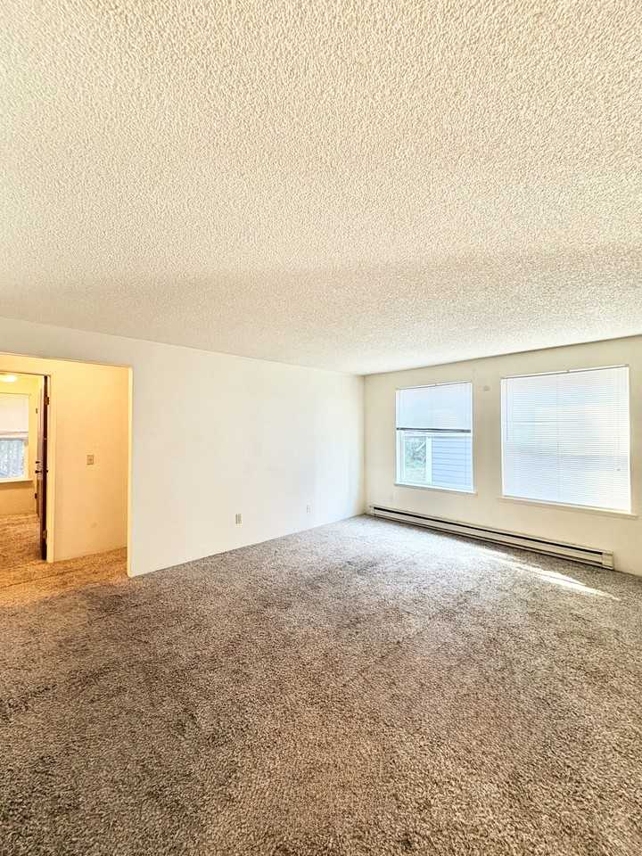 2127 12th St #A104 - Photo 4 of 14