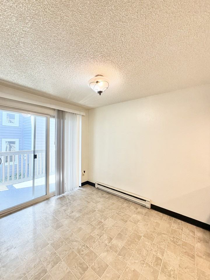 2127 12th St #A104 - Photo 6 of 14