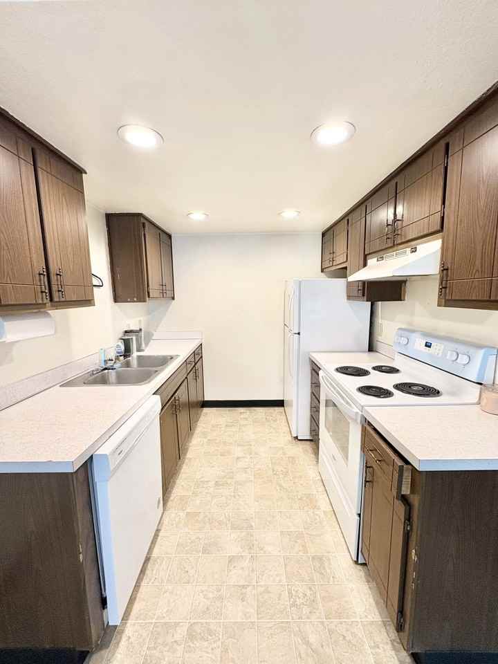 2127 12th St #A104 - Photo 7 of 14