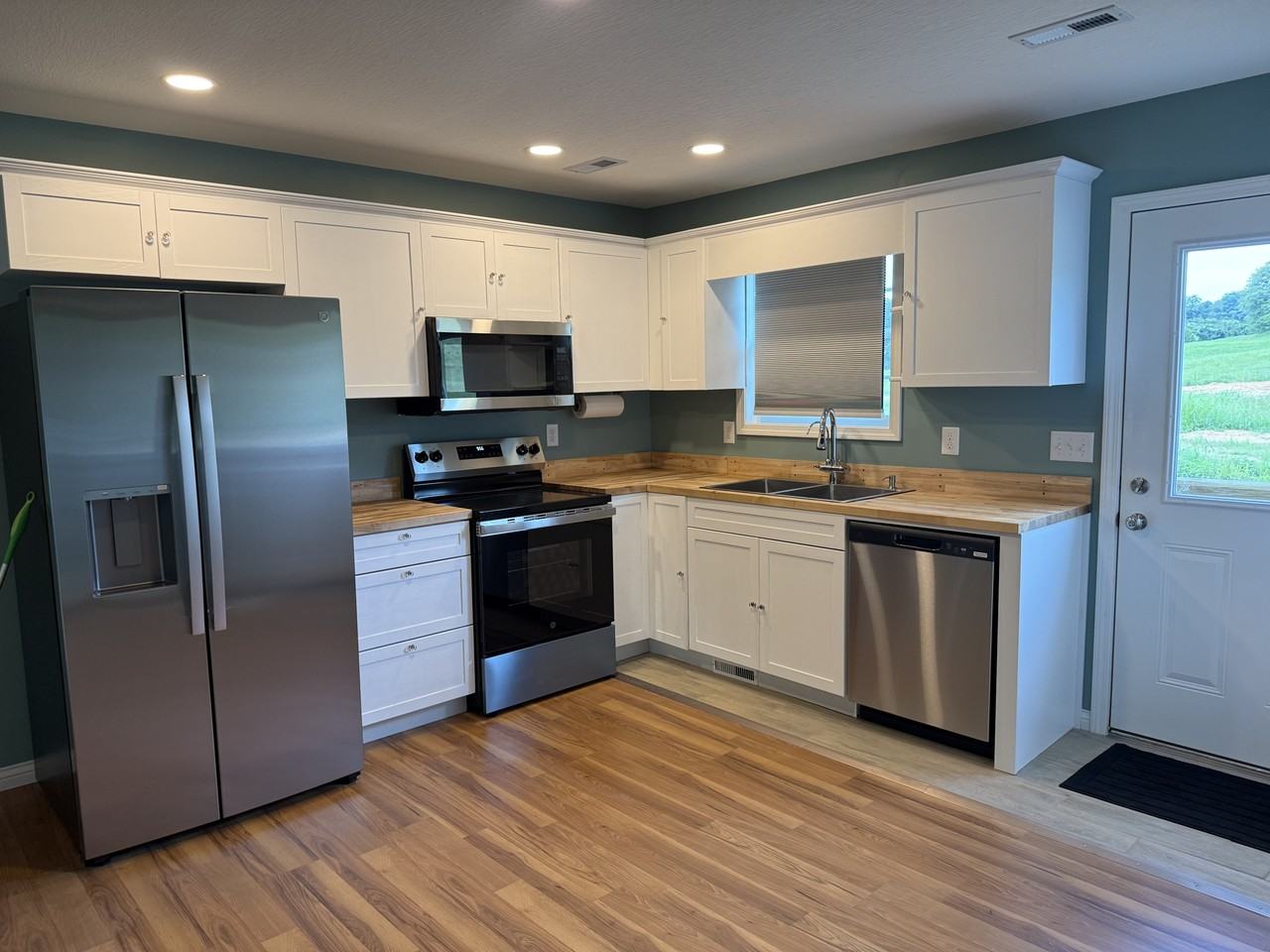 9104 New Jackson Hwy #1 - Photo 7 of 8