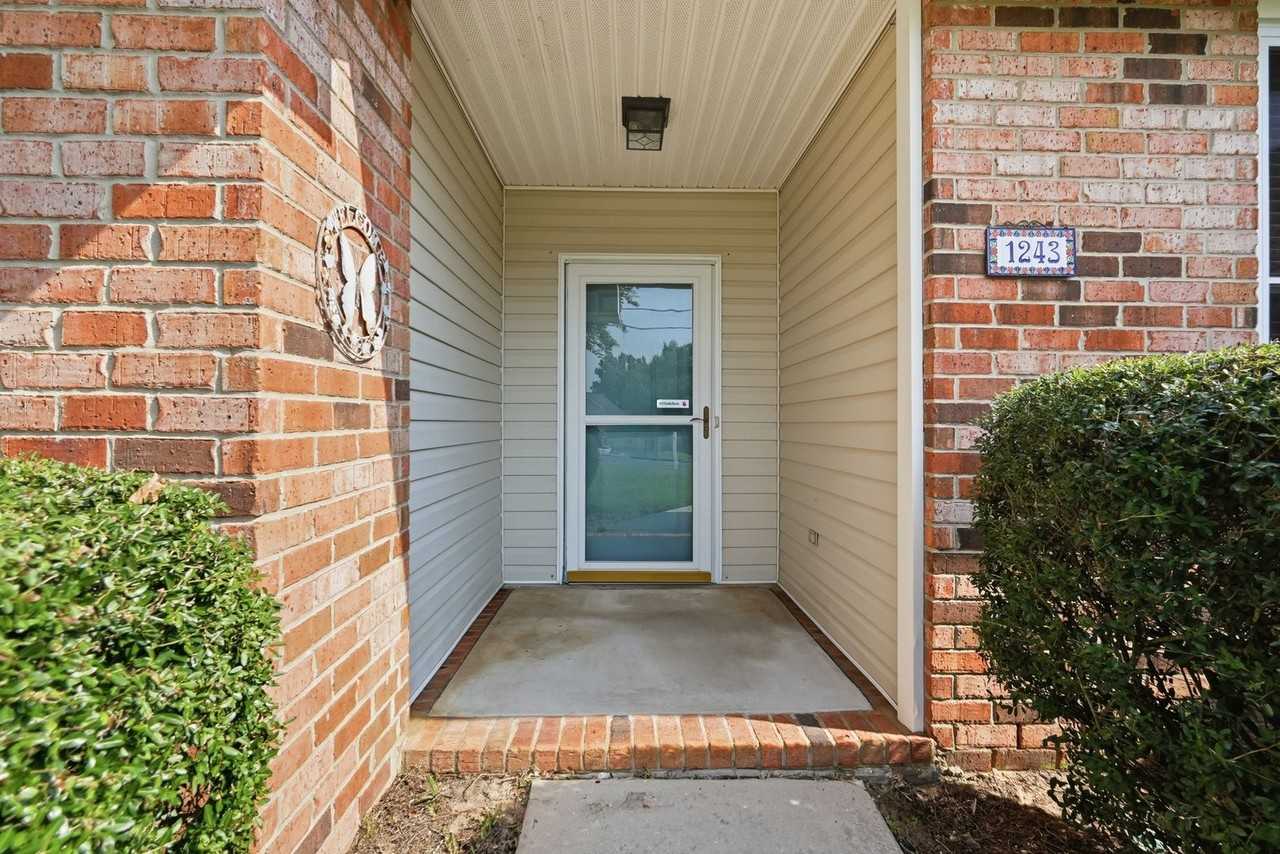 1243 Jefferyscot Dr - Photo 6 of 50
