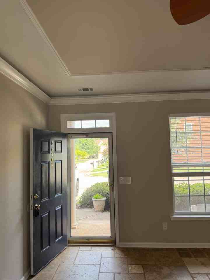 6262 Shoreview Cir - Photo 3 of 23