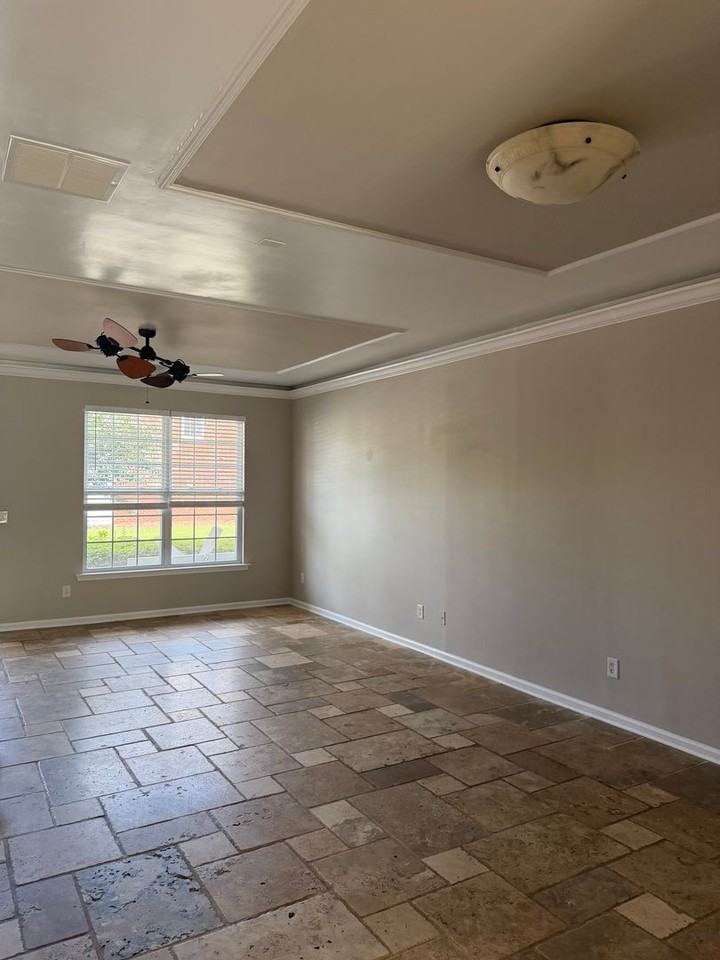 6262 Shoreview Cir - Photo 4 of 23