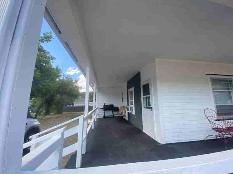 809 Douglas St #2 - Photo 5 of 7