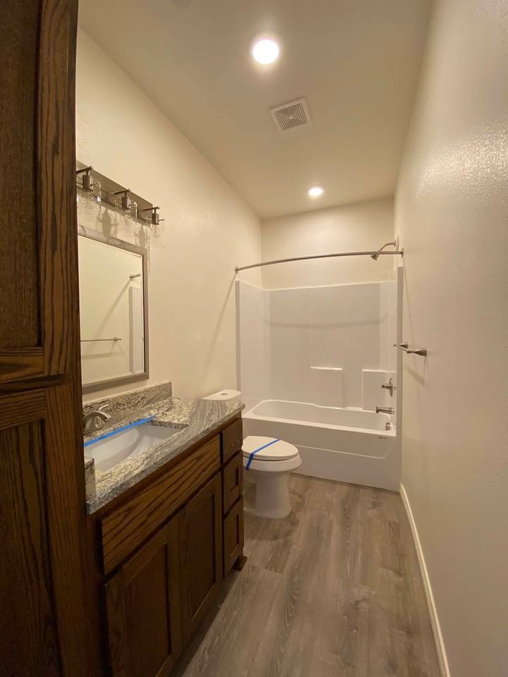 520 S First Ave #5