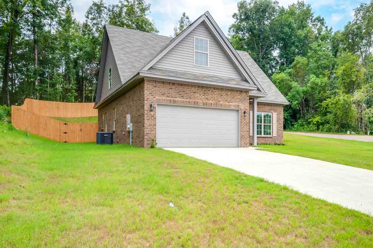 246 Brownstone Loop #1 - Photo 2 of 38
