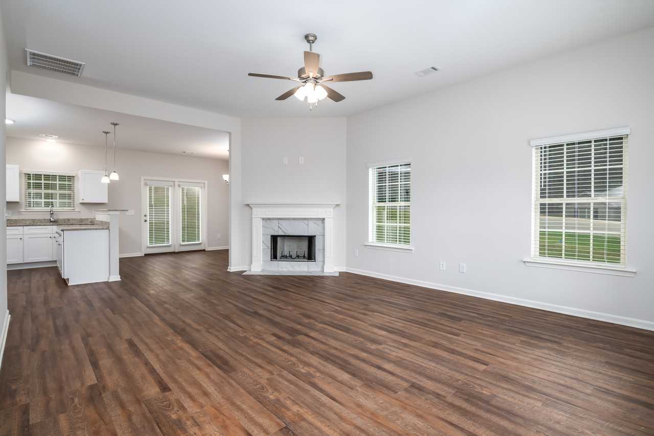 246 Brownstone Loop #1 - Photo 5 of 38