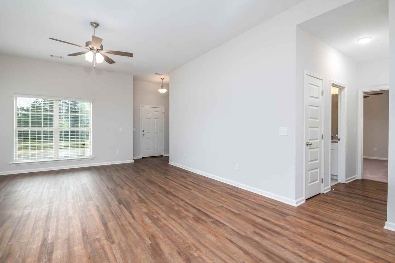 246 Brownstone Loop #1 - Photo 7 of 38