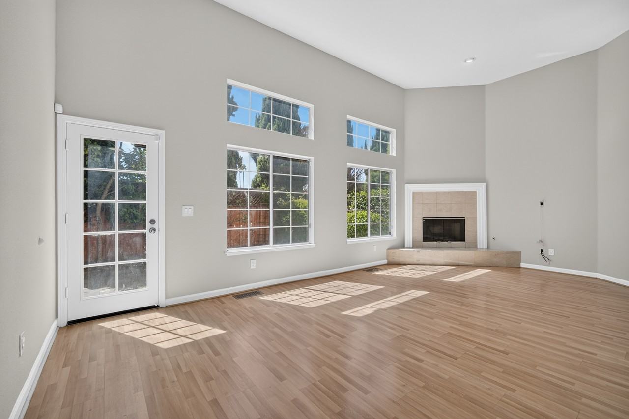 2802 Cozumel Cir #1 - Photo 3 of 10