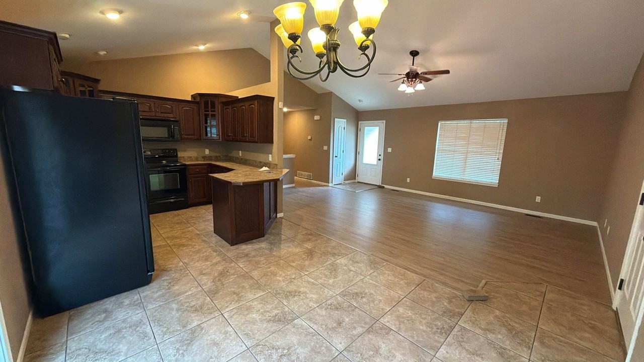 22864 Return Ln - Photo 2 of 17