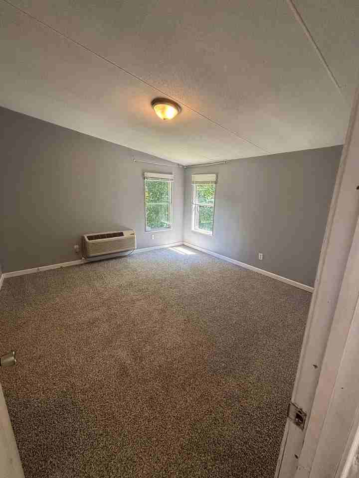 CA-Medallion Court - Photo 3 of 38
