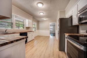 featured image of 2823 Independence St