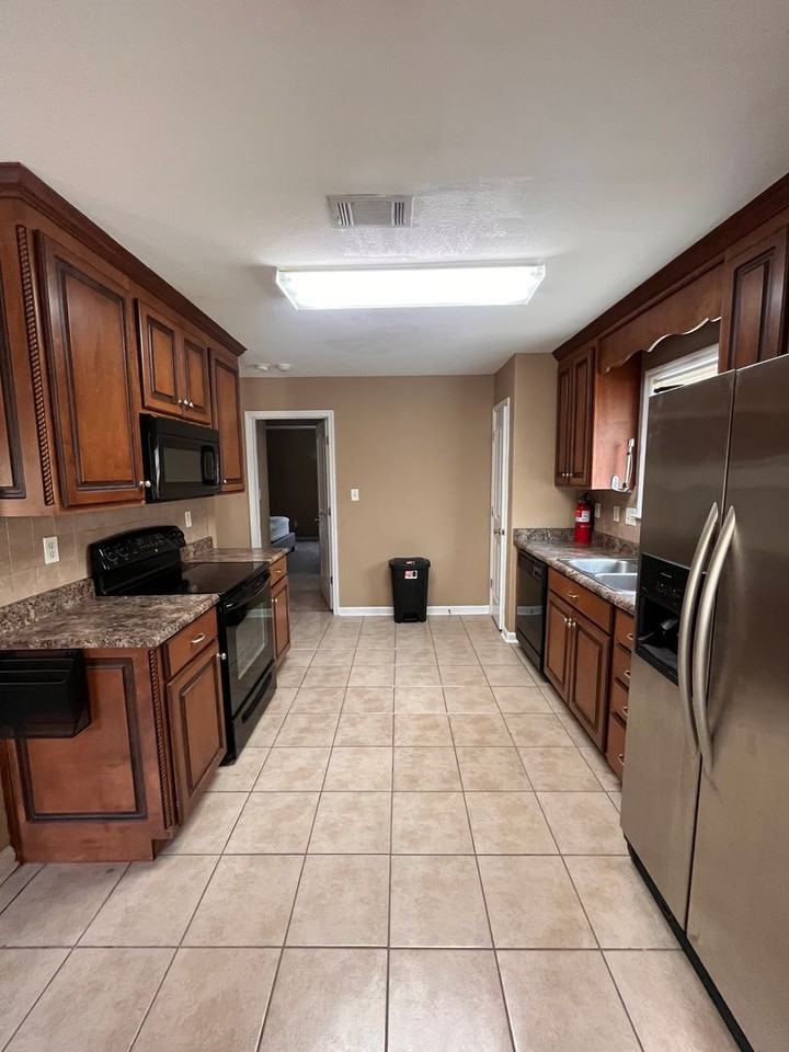 5114 Branch Point Dr - Photo 6 of 14