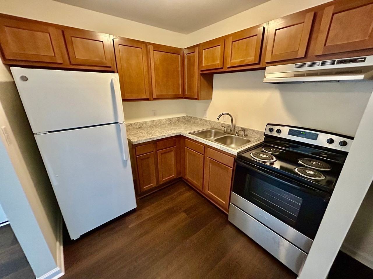190 Macey Ave #8 - Photo 6 of 13