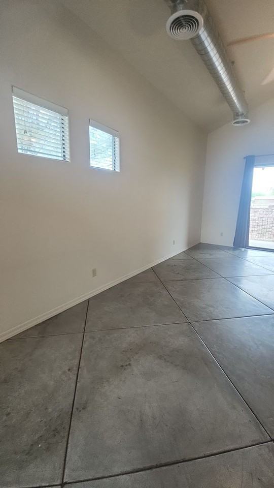 3075 N Presidio Park Pl - Photo 4 of 16