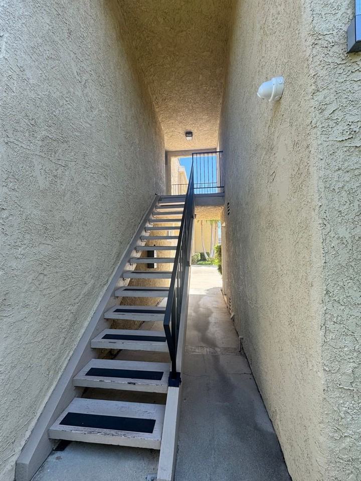 17762 Paseo Cir #C - Photo 2 of 12