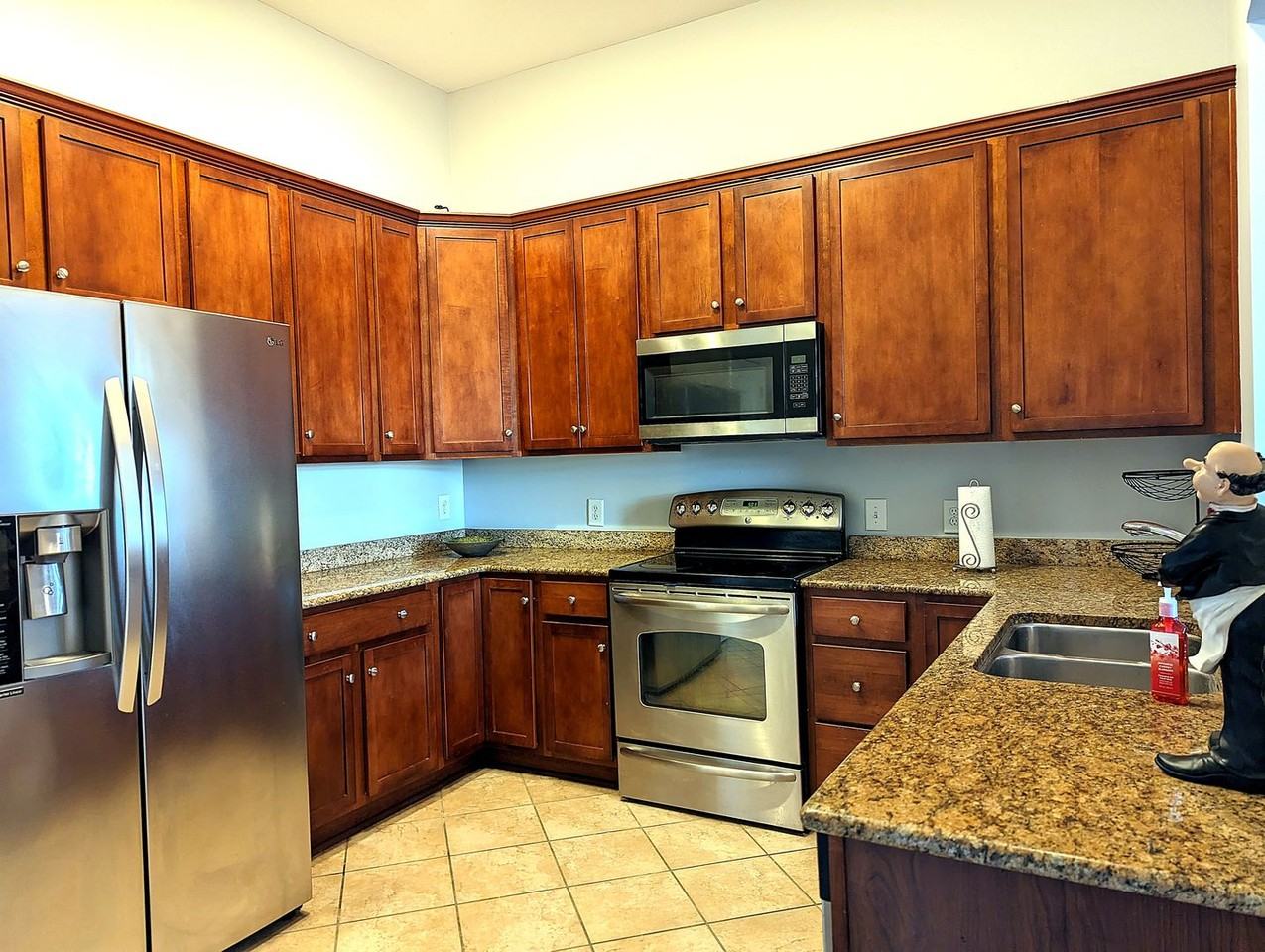 670 Town Center Dr #408 - Photo 5 of 24