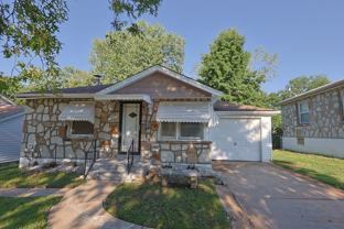 1901 N Hanley Rd - Photo 1 of 1