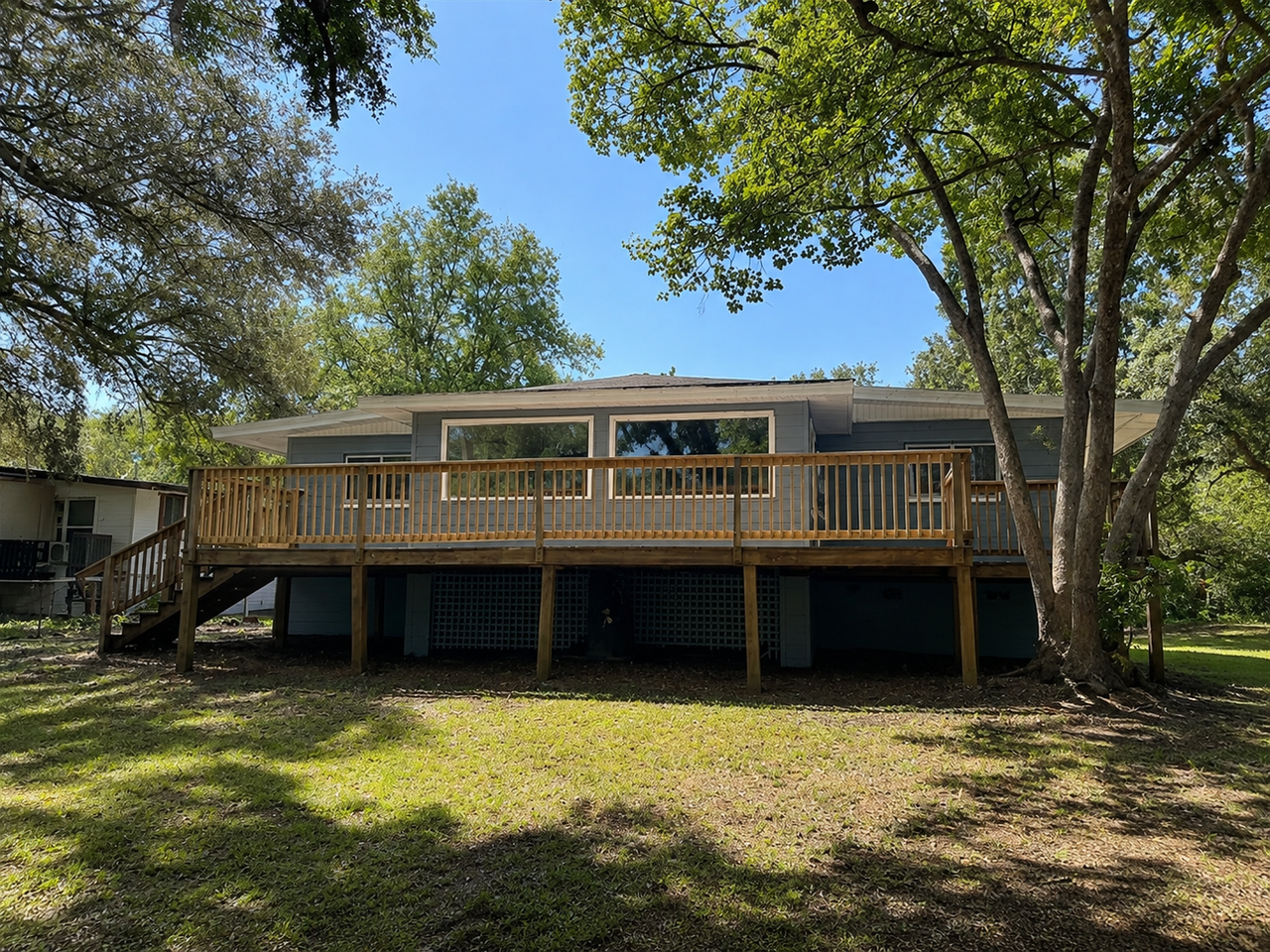 3498 Riverdale Dr - Photo 2 of 20