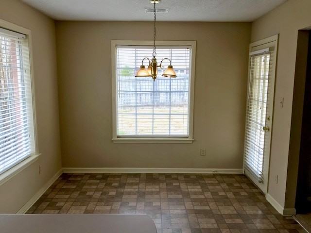 6806 Skylar Mill Ave - Photo 4 of 10