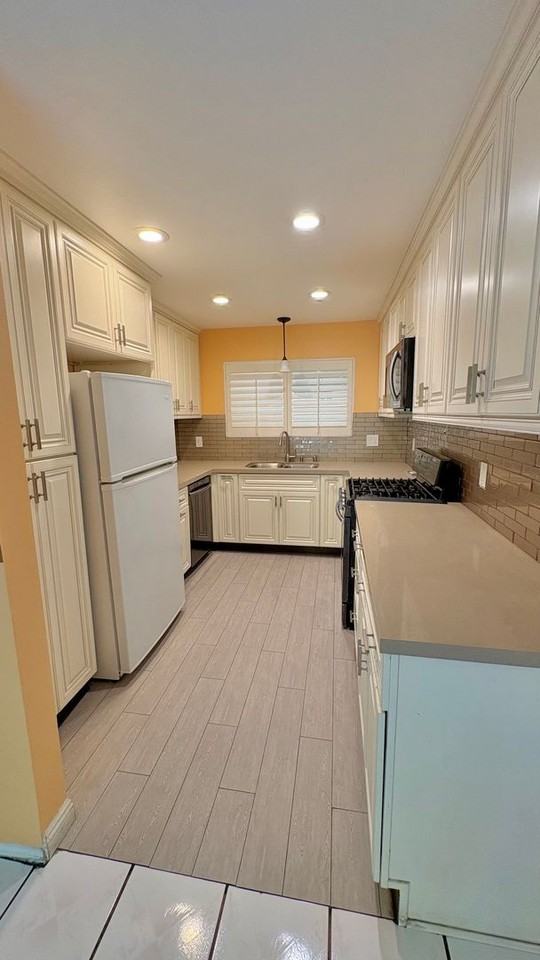 4825 W 119th Pl - Photo 2 of 12